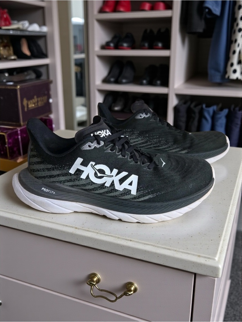 Hoka One One Women's Mach 5 Black White Running Shoes Profly+  Size 8.5. 1127894